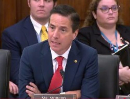 Bill banning Chinese connected vehicles moves out of U.S. Senate Commerce Committee